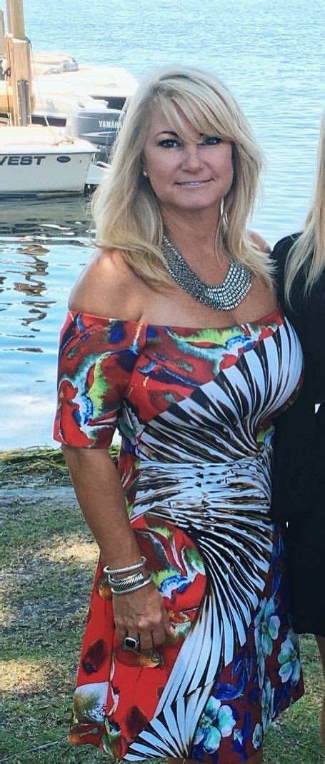 hot gilf Search